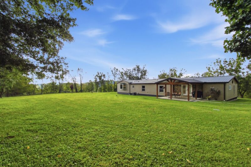 405 Woodburn Rd — photo 4