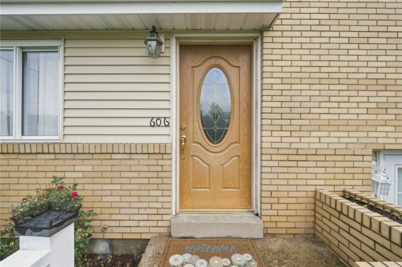 606 Winterberry Rd — photo 4