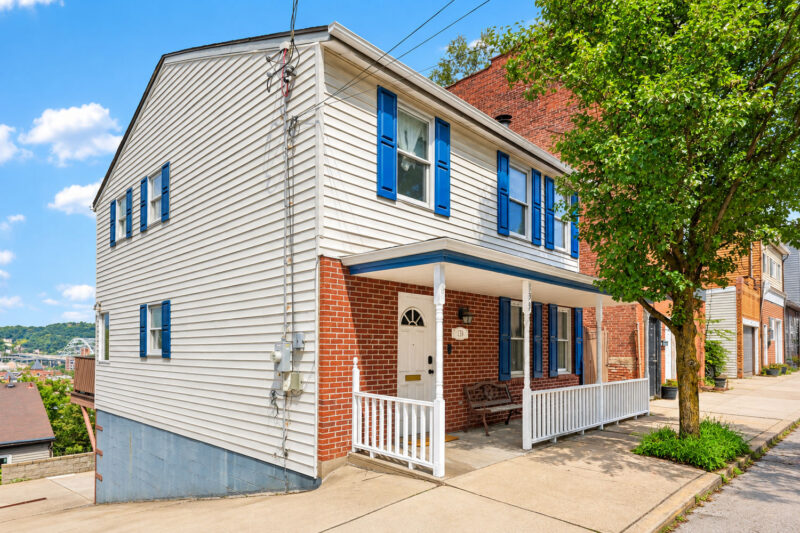 139 Pius STREET — photo 2
