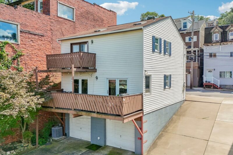 139 Pius STREET — photo 3