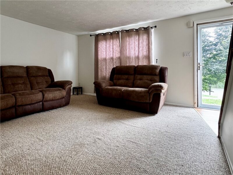 704 Countryside Dr — photo 4