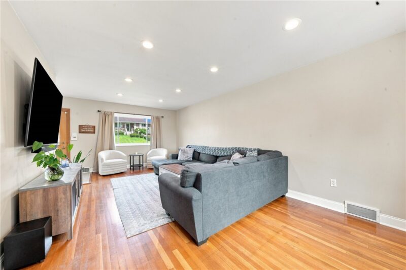 224 Elbe Dr — photo 6