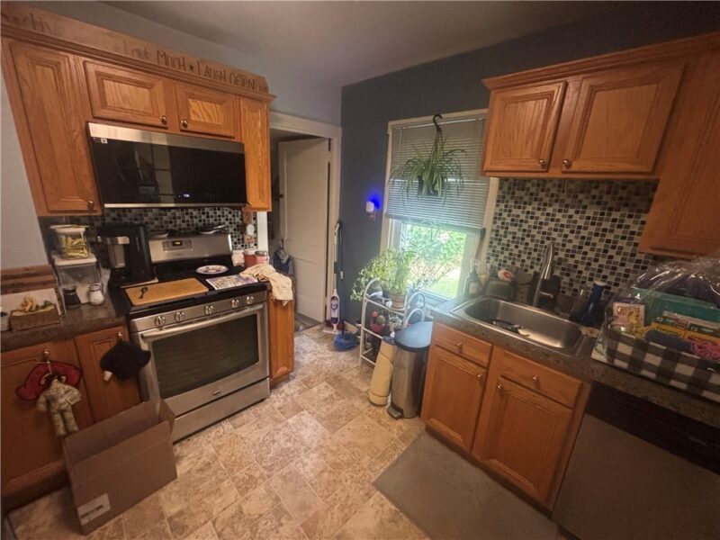 334 Manhattan Ave — photo 3