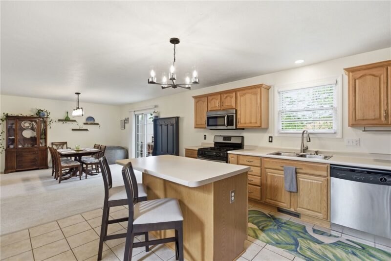 603 Brandon Way — photo 8