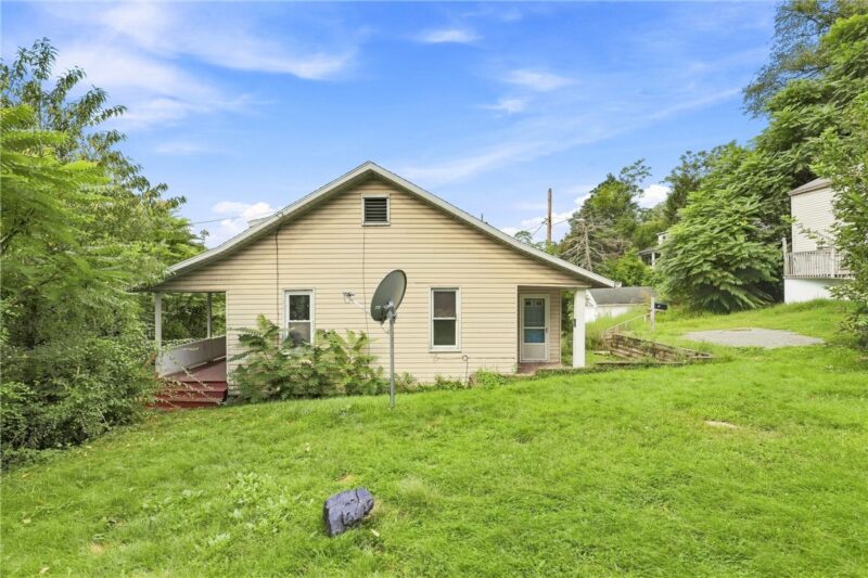 112 Oakland Avenue — photo 2