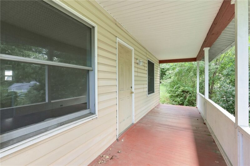112 Oakland Avenue — photo 4