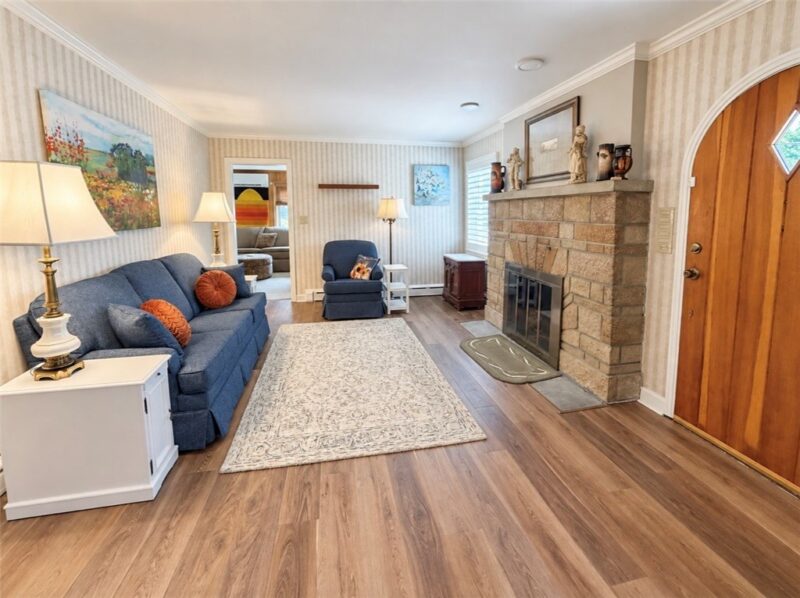 1025 Isabella Rd — photo 3