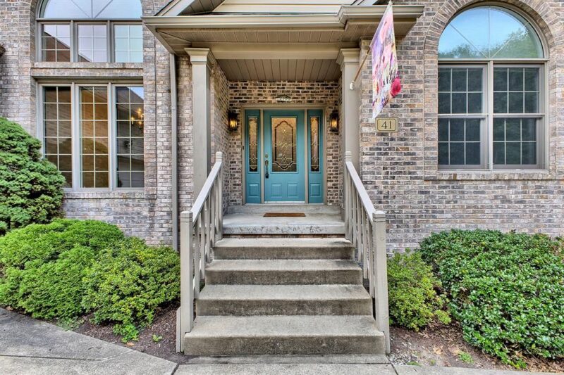 41 Brookdale Drive — photo 2