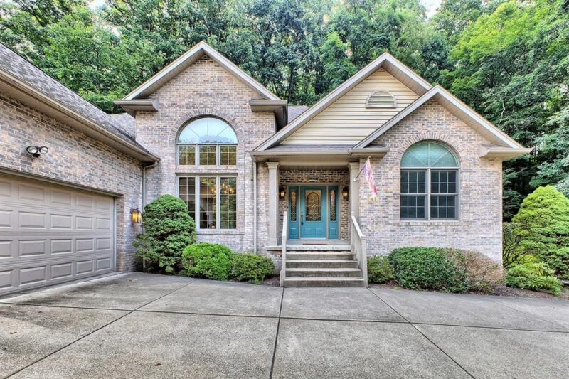 41 Brookdale Drive — photo 3