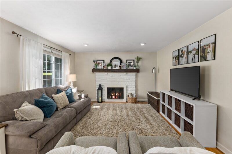 3211 Chalmers Ave — photo 5