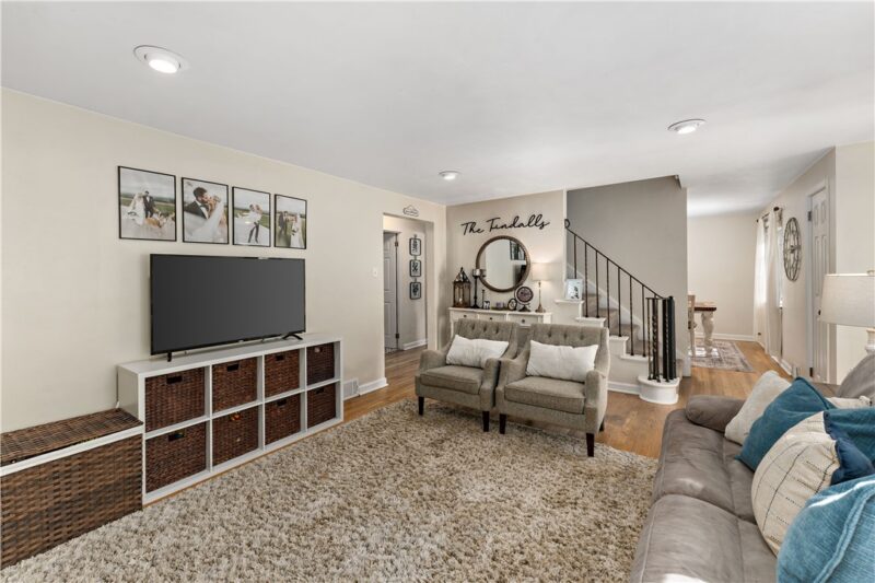 3211 Chalmers Ave — photo 6