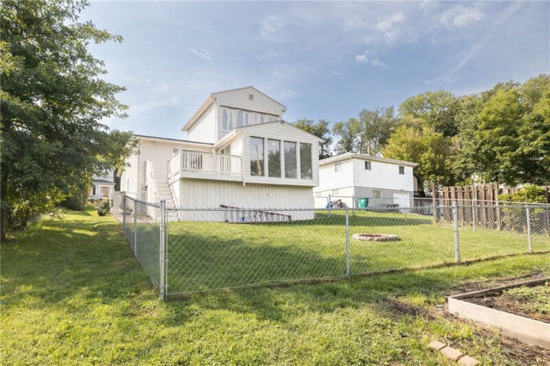 610 Lincoln Avenue — photo 3