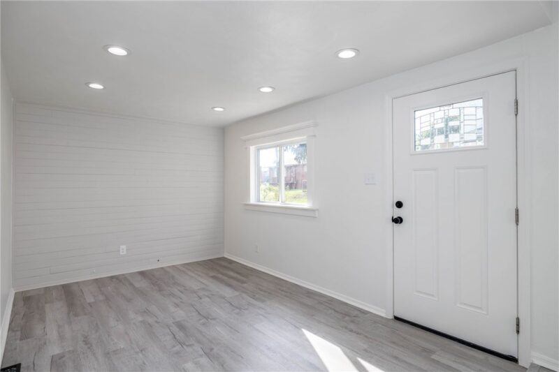 610 Lincoln Avenue — photo 8