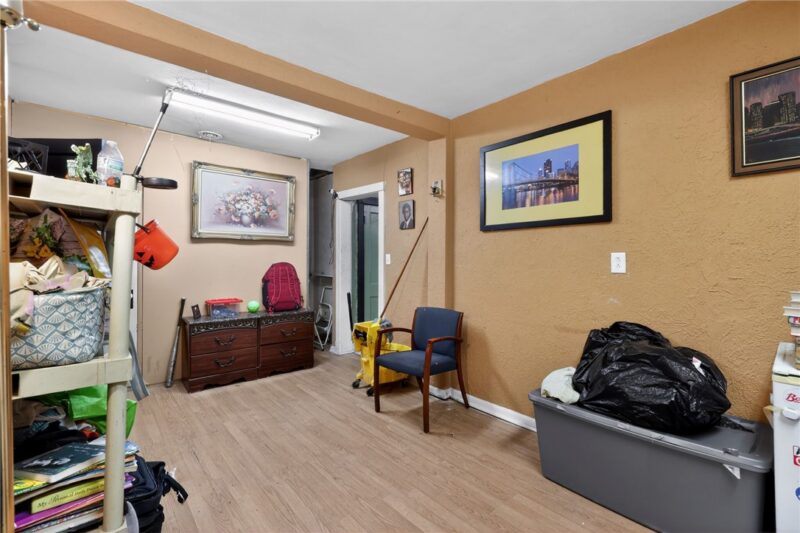 3204 Versailles Ave — photo 6