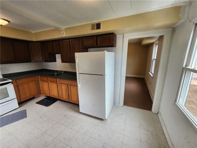 706 Holland St — photo 2