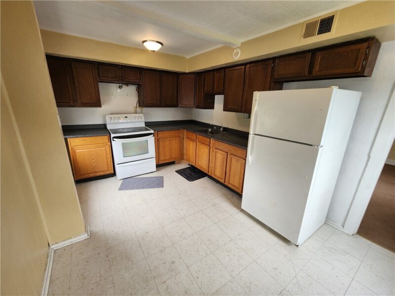 706 Holland St — photo 3