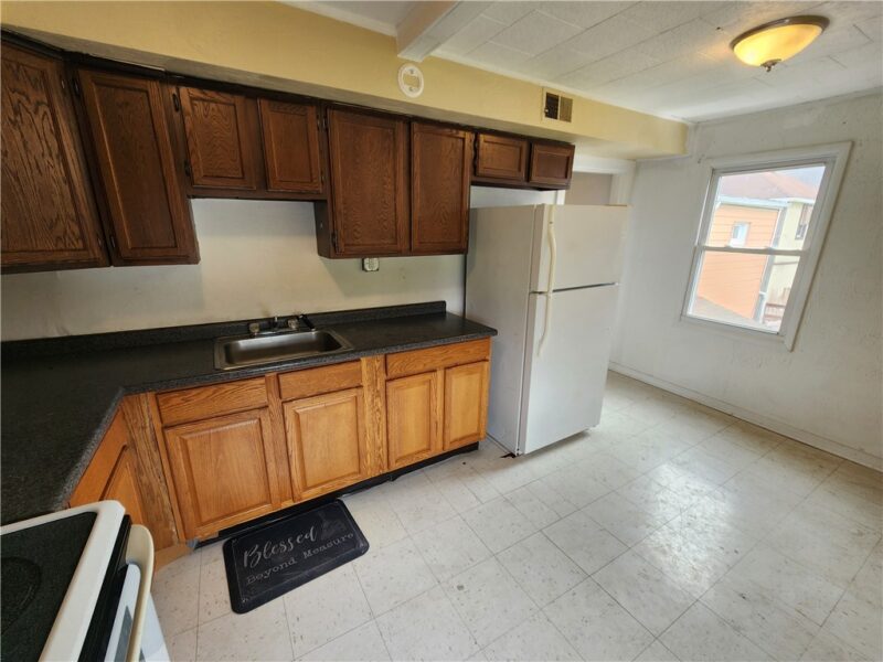 706 Holland St — photo 4