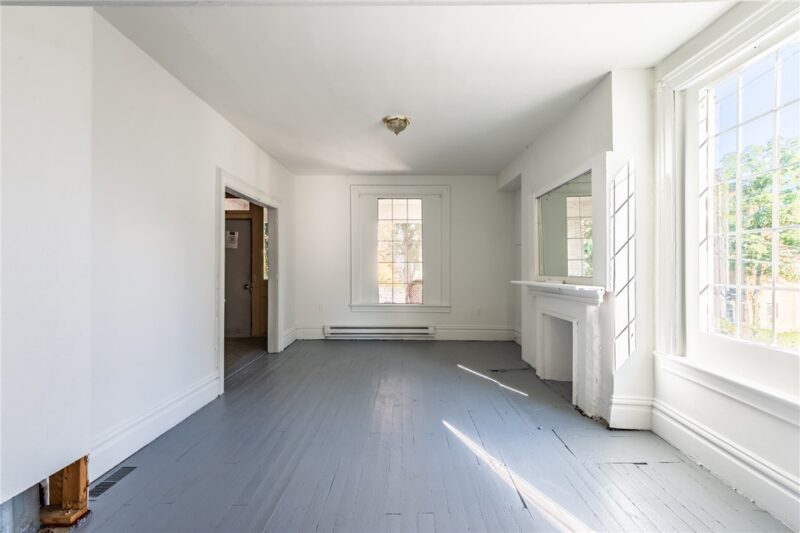 315 Highland Ave — photo 3