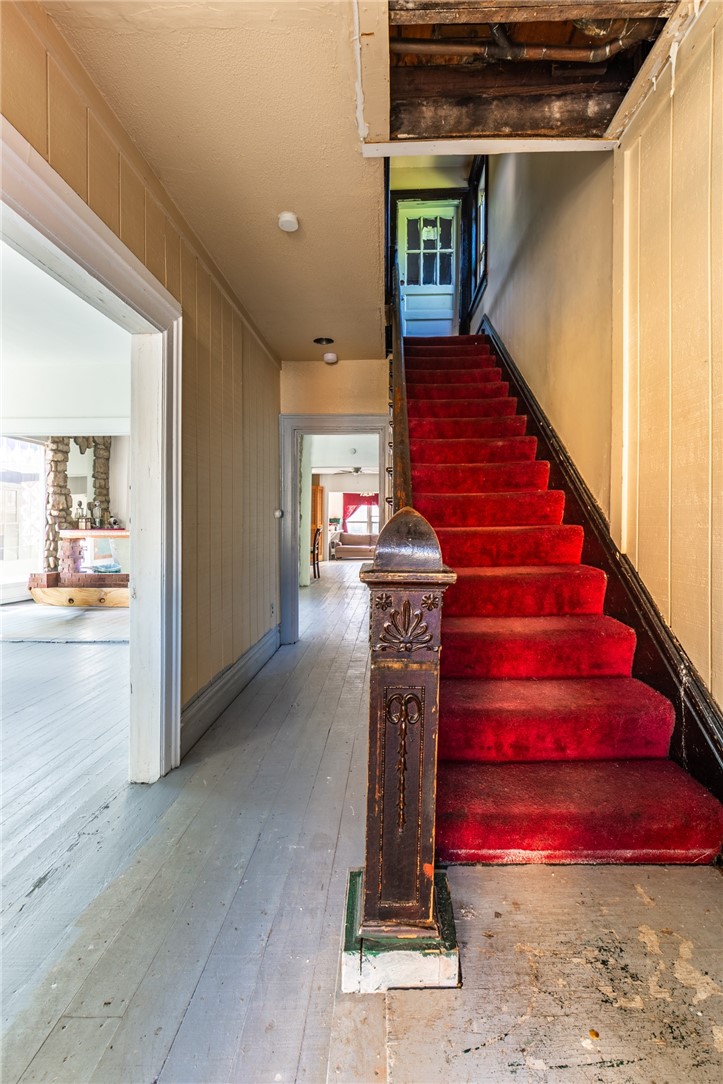 315 Highland Ave — photo 6