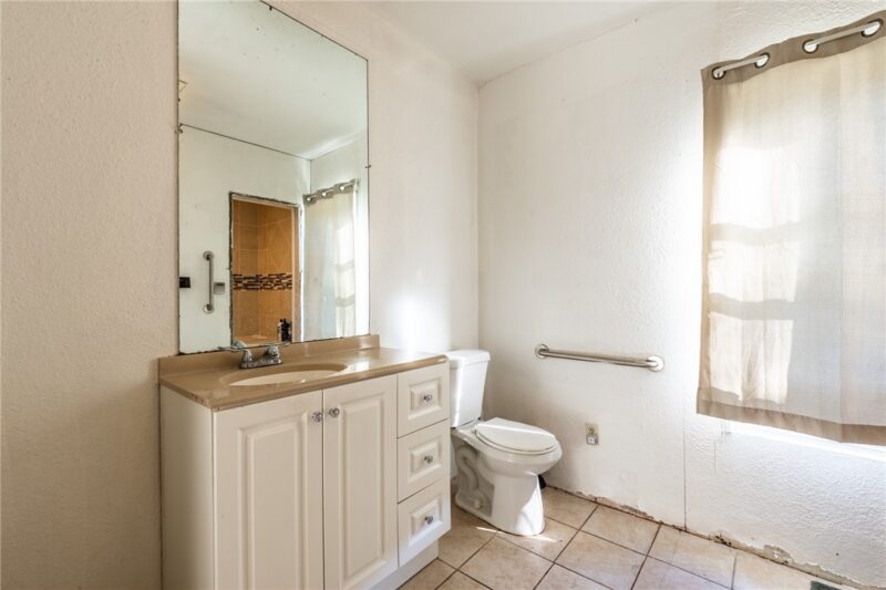 315 Highland Ave — photo 8