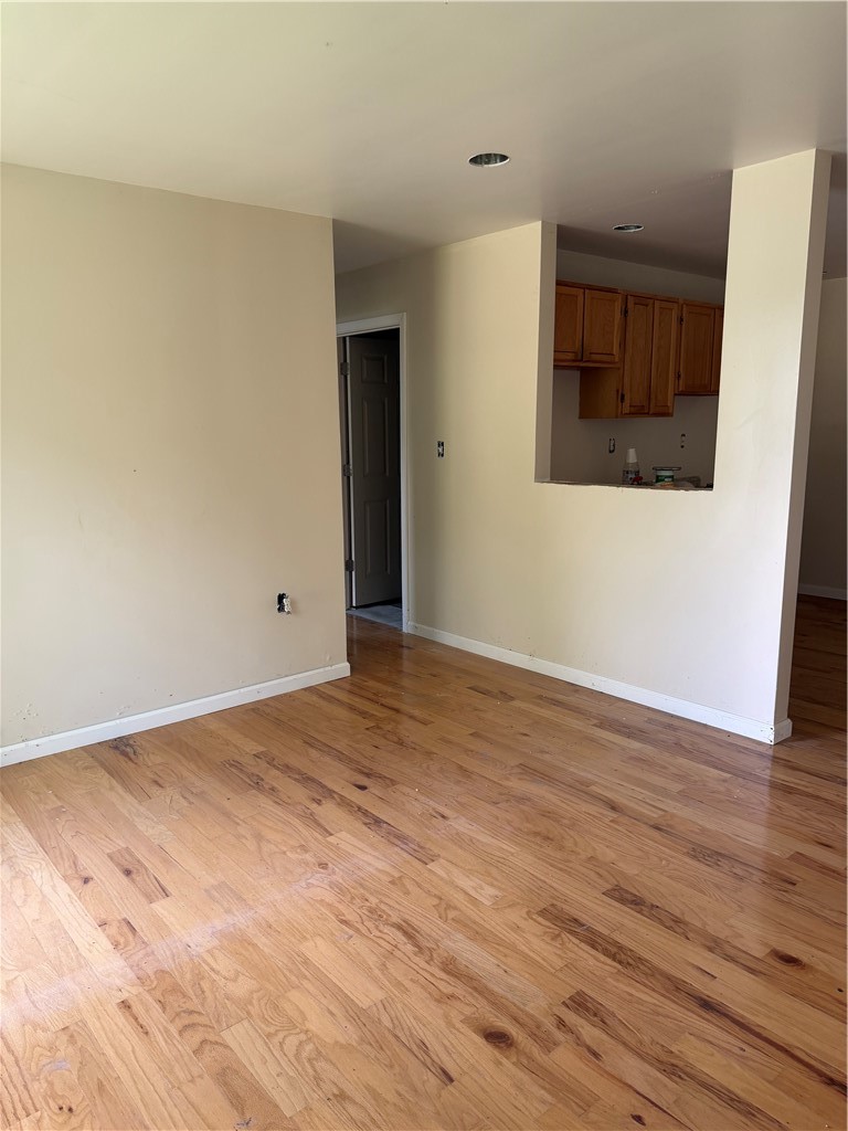 422 W Carter Dr — photo 3