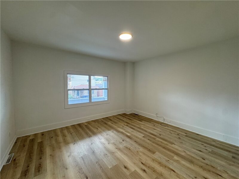 1922 Kenneth Ave — photo 4