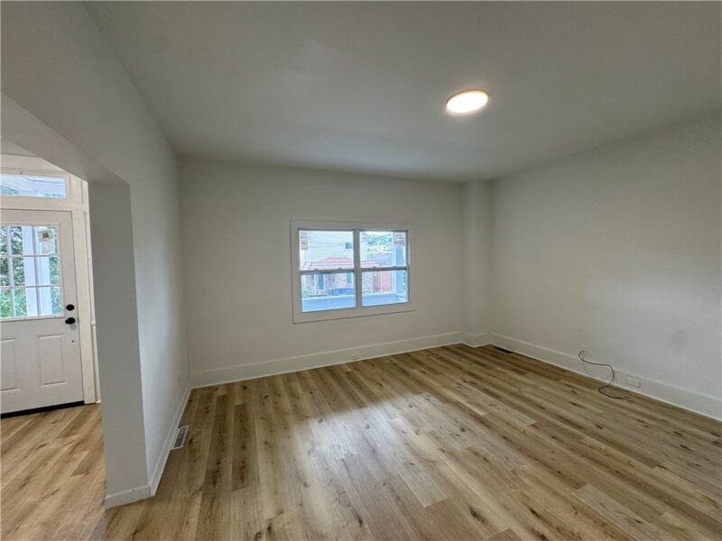 1922 Kenneth Ave — photo 8