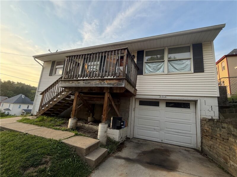109 Sarah St