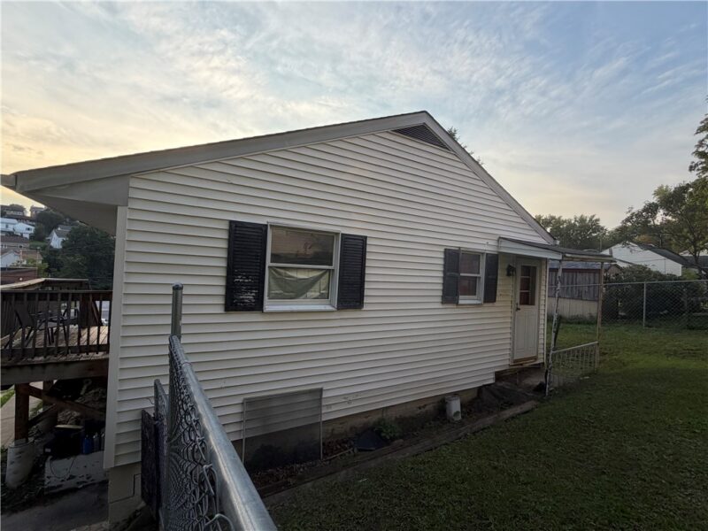 109 Sarah St — photo 3