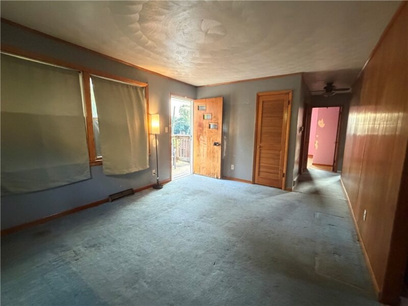 109 Sarah St — photo 6