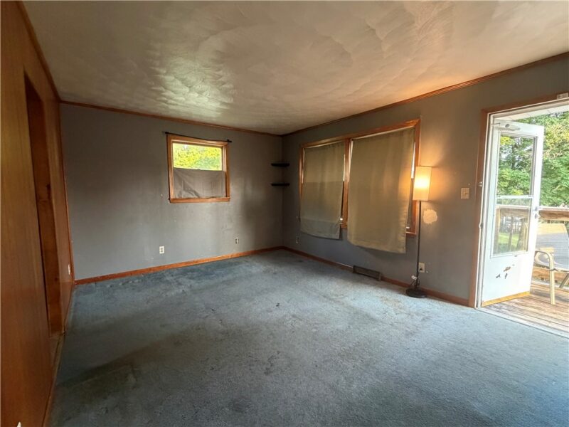 109 Sarah St — photo 7