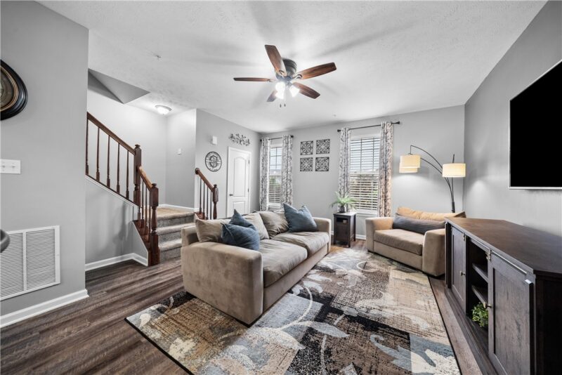34 Truman Circle — photo 8
