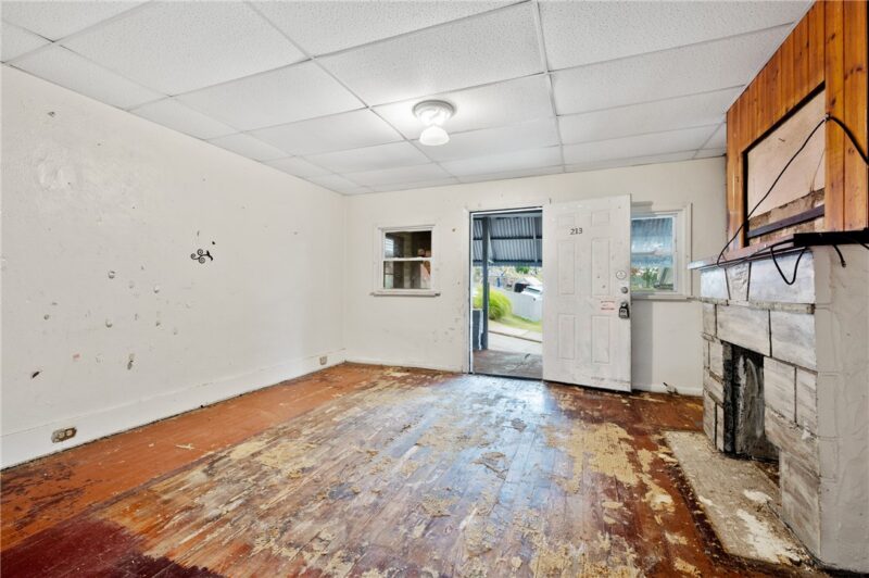 213 Wilbur St — photo 5
