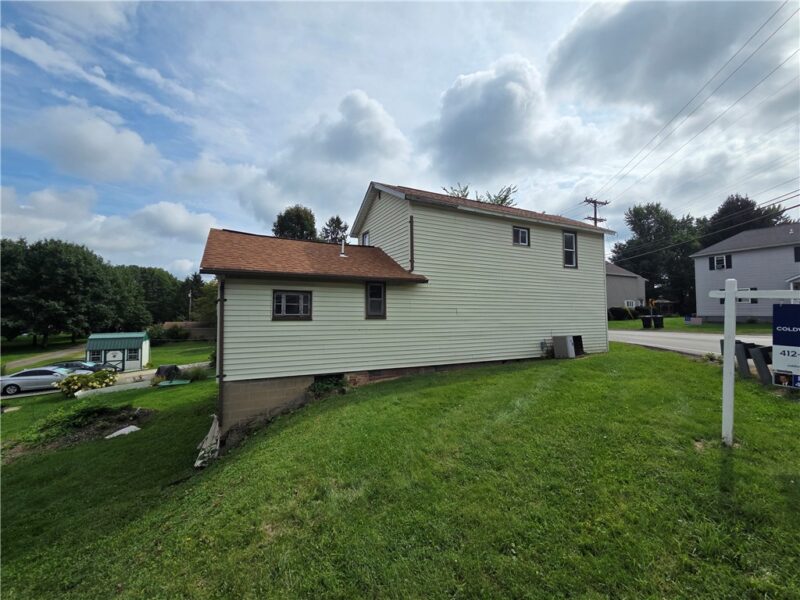 417 Bairdford Rd — photo 2