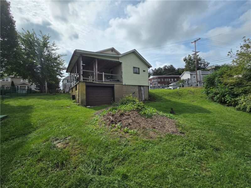 417 Bairdford Rd — photo 3