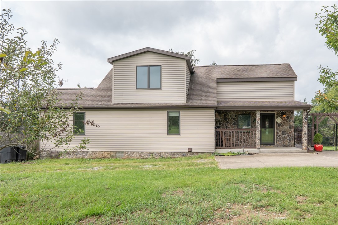 426 Dick Station Rd — photo 1