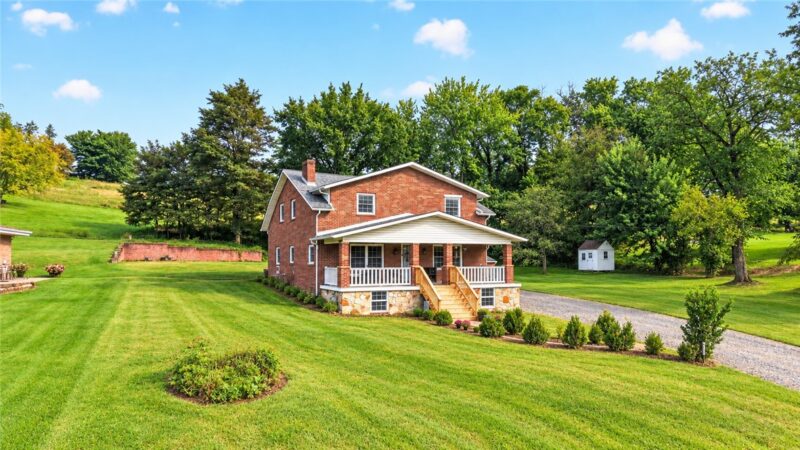 1293 Rostraver Road — photo 4