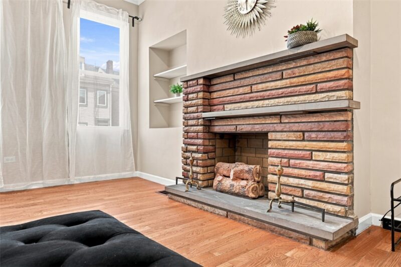 1820 Sarah St — photo 6