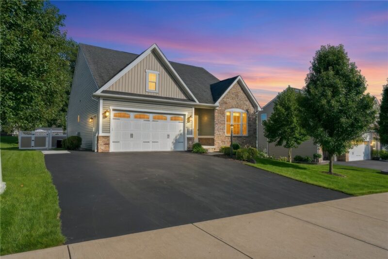 1018 Blackhawk Dr — photo 3