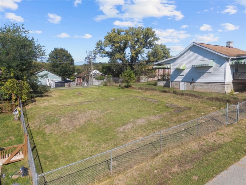 0 Pine St — photo 2