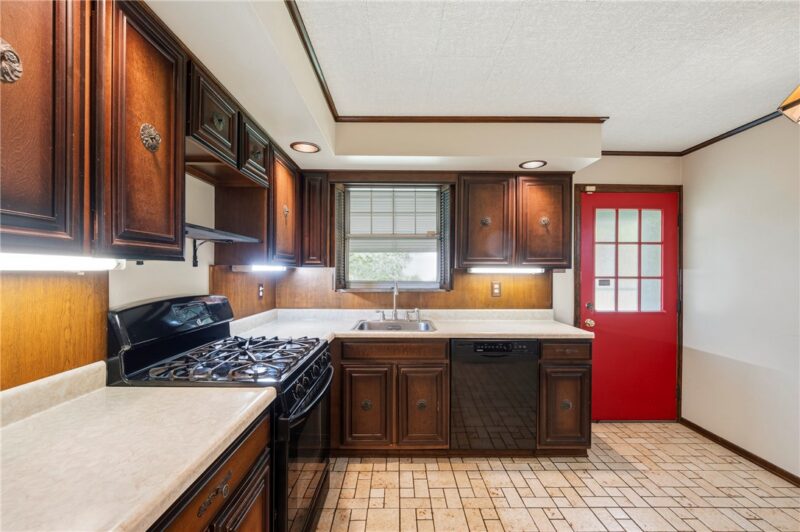 836 Georgia Ave — photo 5