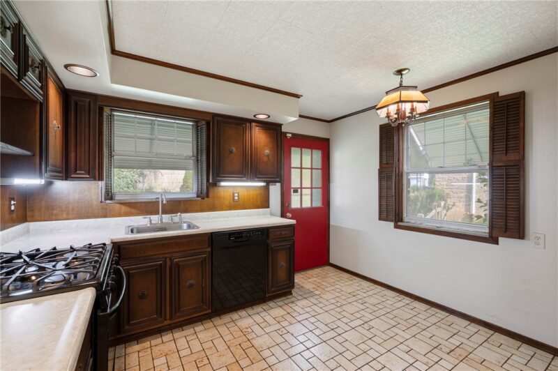 836 Georgia Ave — photo 8