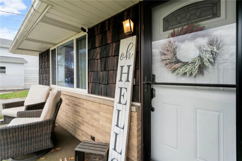 182 Chapel Dr — photo 2