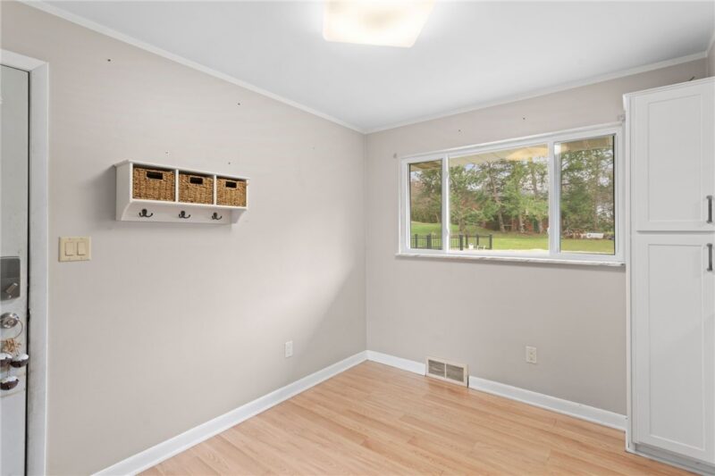 182 Chapel Dr — photo 7