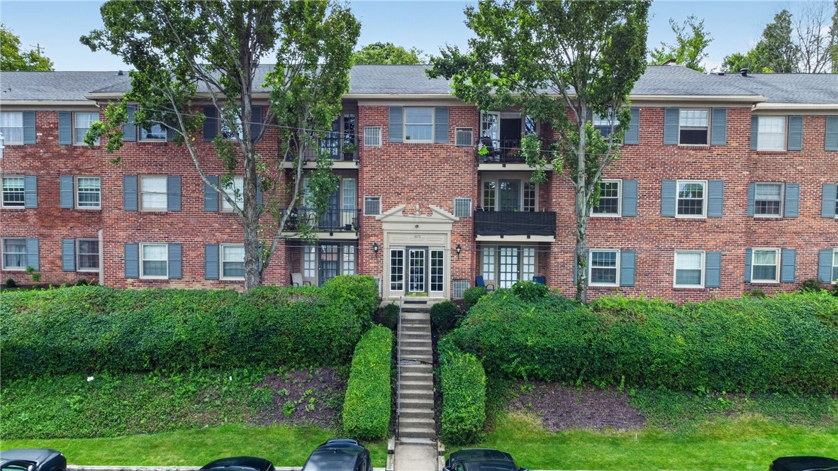 1070 Chatham Park Dr C — photo 1