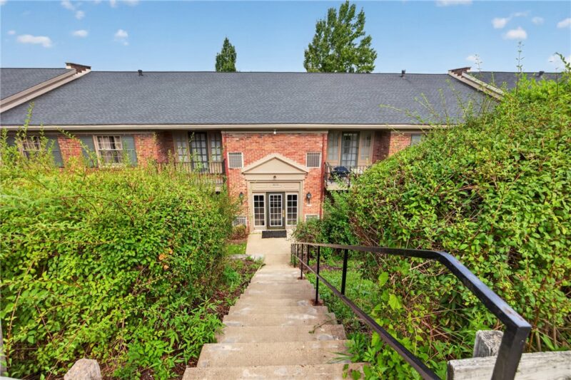 1070 Chatham Park Dr C — photo 3