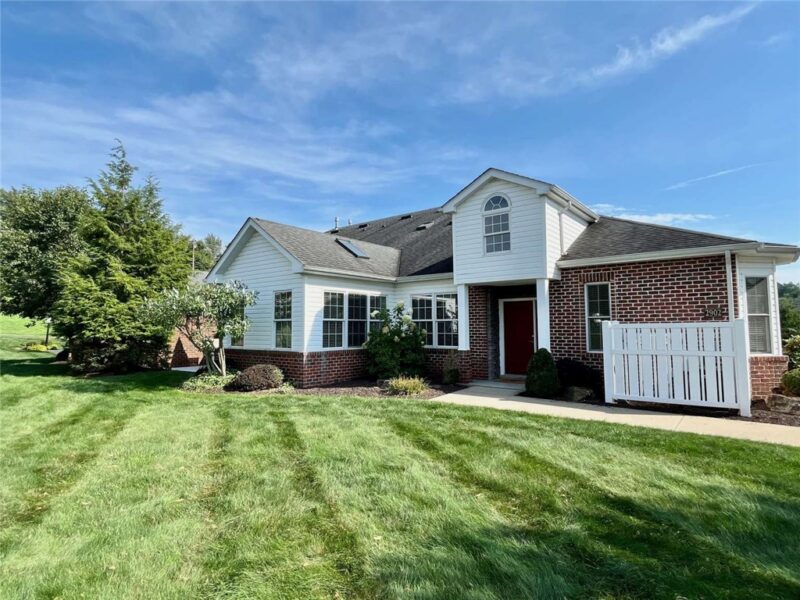 2902 Ambassador Lane