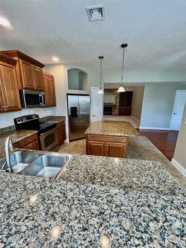 2902 Ambassador Lane — photo 5