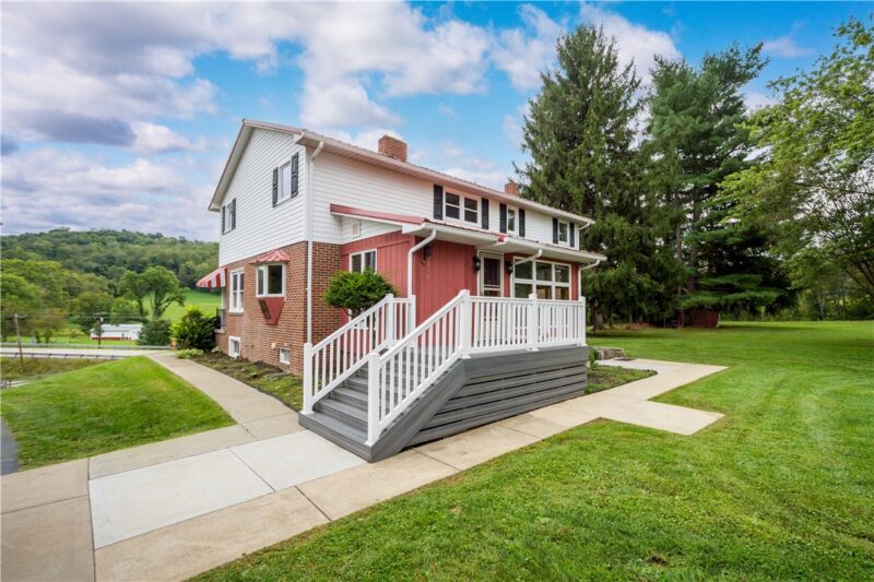 1293 Jefferson Rd — photo 4