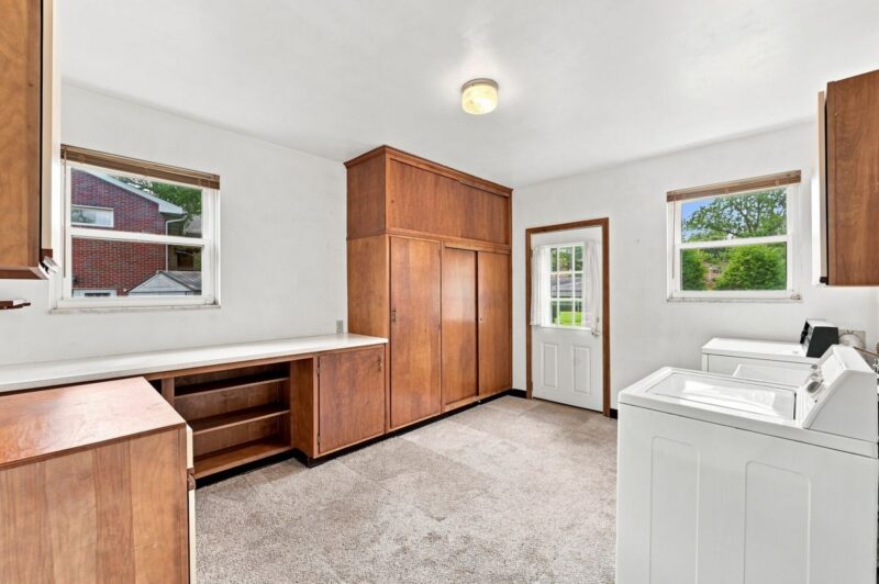 195 W Shaw PLACE — photo 8